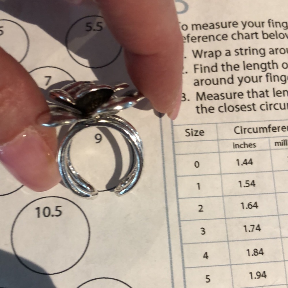 3/$25 Silver Flower Cuff Ring - Picture 4 of 4